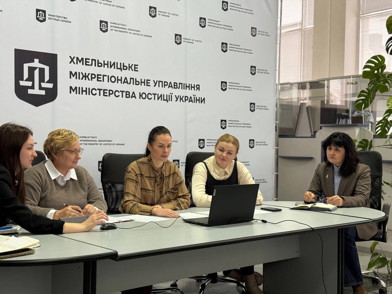 ЗАСІДАННЯ «НОТАРІАЛЬНОЇ ШКОЛИ»: АКТУАЛЬНІ ПИТАННЯ ДІЛОВОДСТВА ТА АРХІВНОЇ СПРАВИ